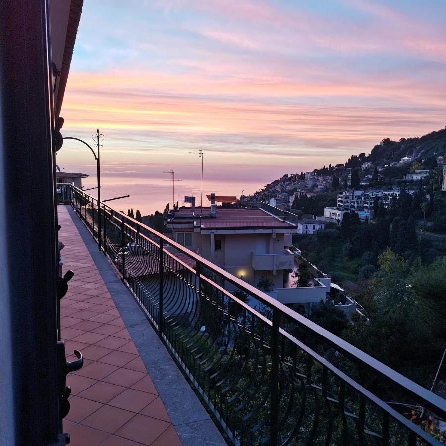 La Perla Apartment Taormina Exterior photo